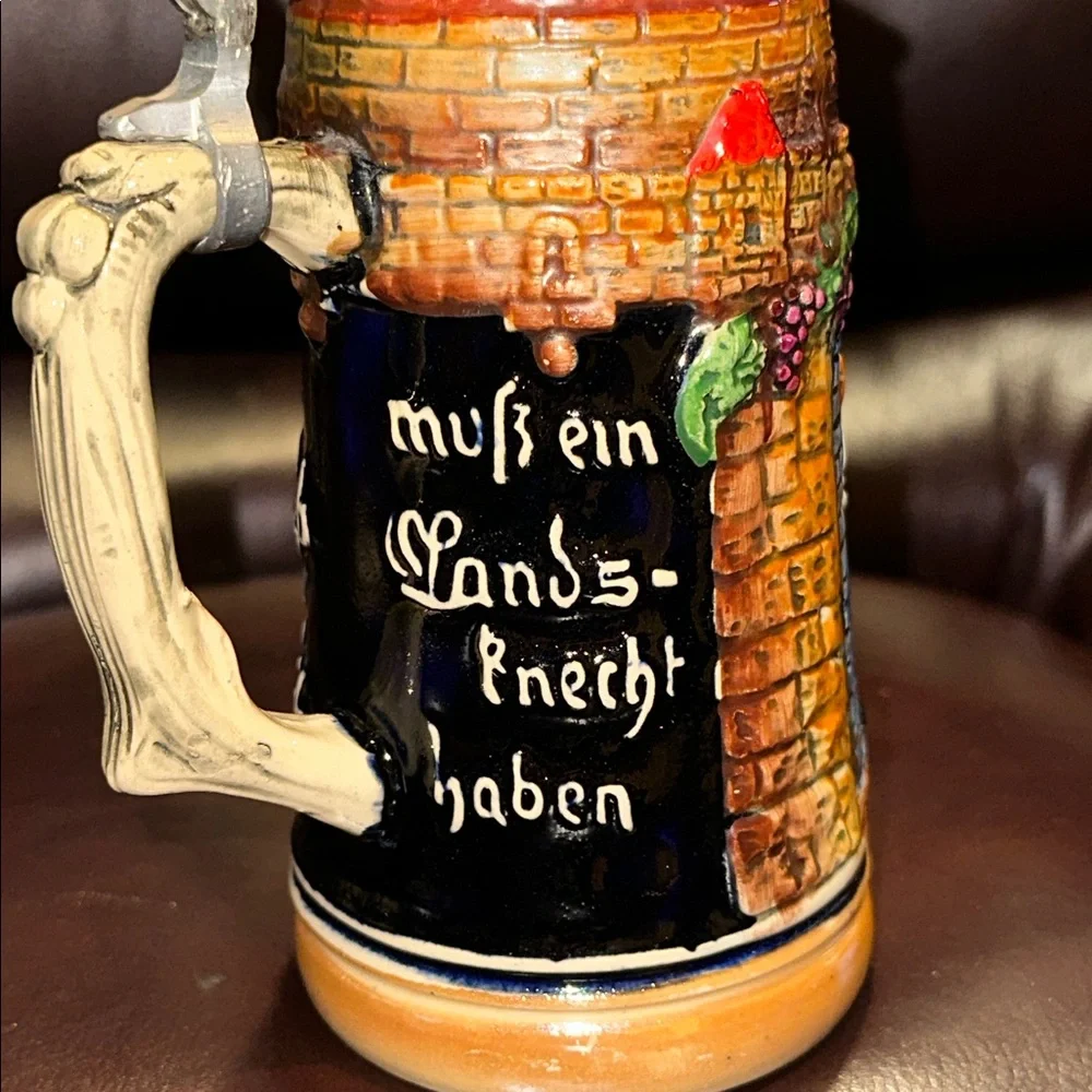Beer Stein with Pewter Lid - Picture 5 of 16
